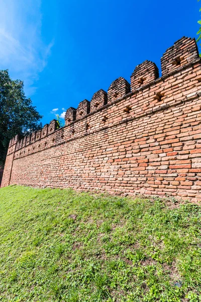 Ancient wall in Chiang Mai — Stock Photo, Image