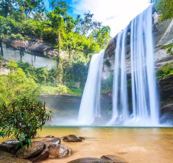 Huai Luang Waterfall — Stock Photo, Image