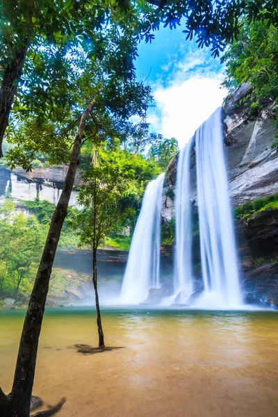 Huai Luang Waterfall — Stock Photo, Image