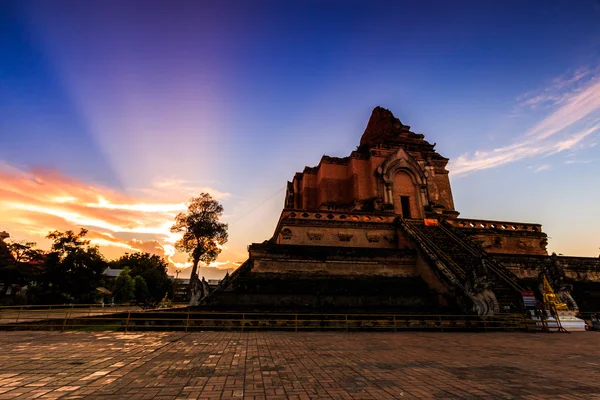 Templo Wat chedi luang — Foto de Stock