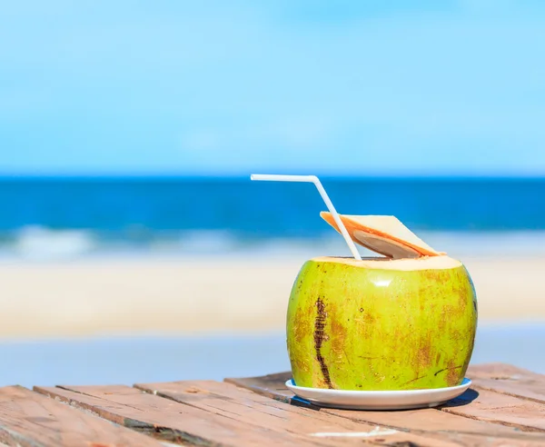 Coconut water at cafe — Stock Photo, Image