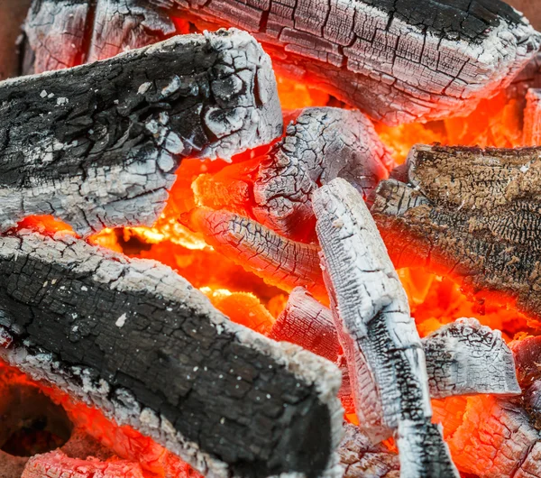 Carboncino ardente in stufa — Foto Stock