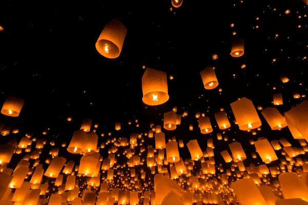 Floating lantern at Chiang Mai — Stock Photo, Image