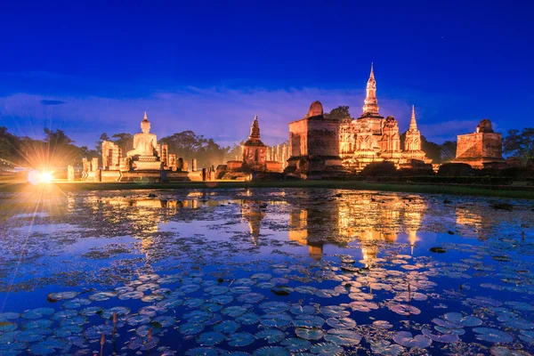 Sukhothai historický park v Thajsku — Stock fotografie