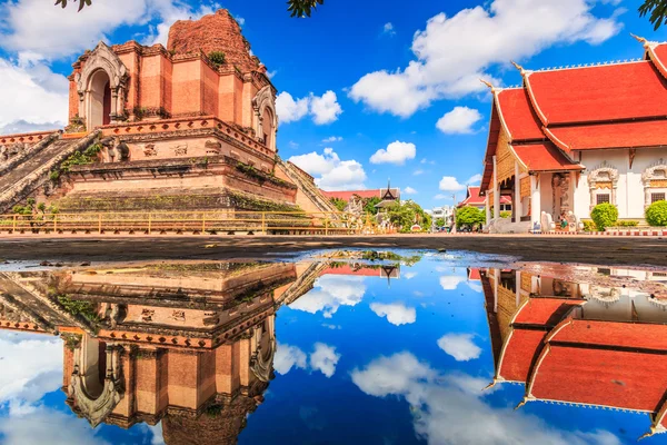 Temple Wat chedi luang — Photo