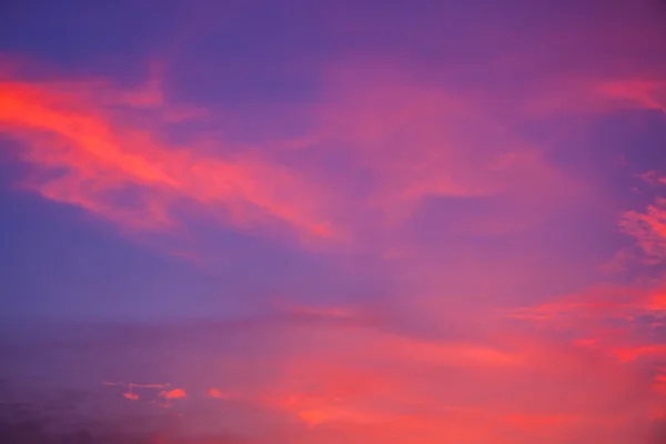 Günbatımı Gökyüzü ve Bulutlar — Stok fotoğraf