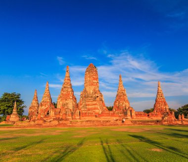 Eski tapınak wat Chaiwatthanaram