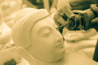 Mermer heykel Buda