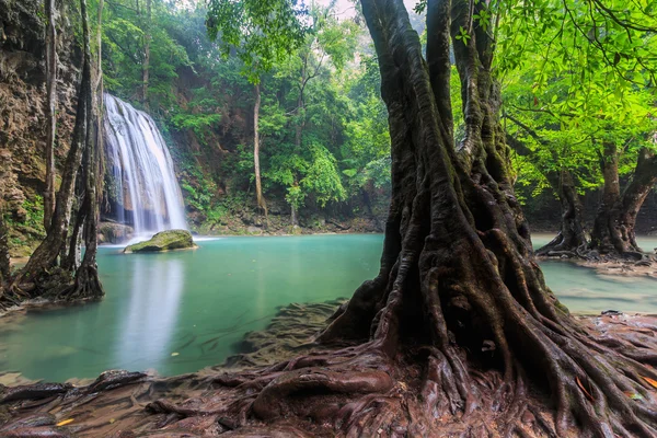 Waterfall  in kanchanaburi of Thailand — Stock Photo, Image