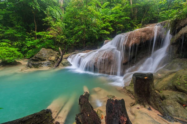 Waterfall  in kanchanaburi of Thailand — Stock Photo, Image