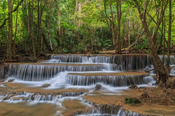 Waterval in kanchanaburi van Thailand — Stockfoto