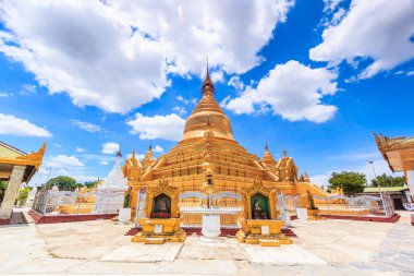Simgesel Yapı Kuthodaw Mandalay tapınakta