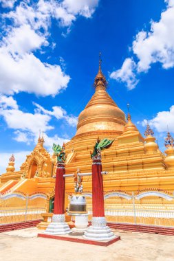 Simgesel Yapı Kuthodaw Mandalay tapınakta