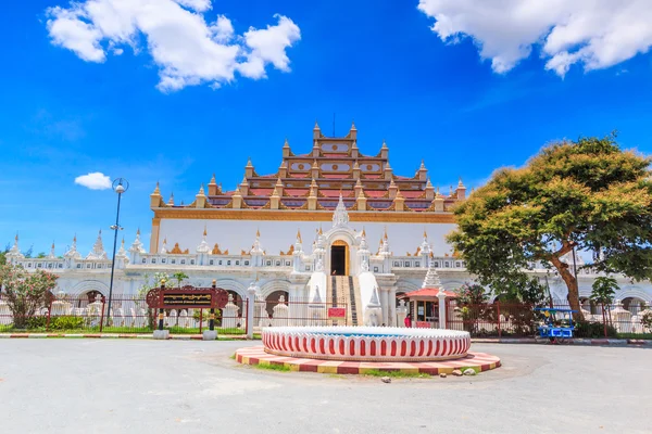 Landmark Atumashi temple — Stock Photo, Image