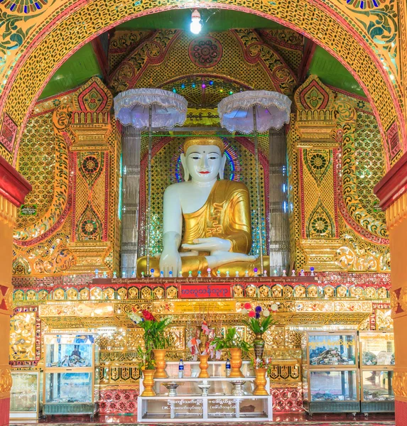 Sutaungpyai Pagoga jego pomocniczych pavillion — Zdjęcie stockowe
