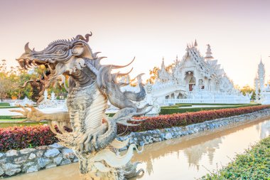 WAT Rong Khun Tay Tapınak