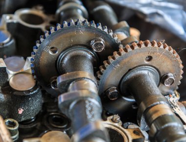 Vites motor parçaları