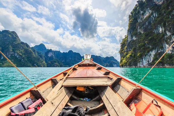 Landscape and long-tailed boat — Stock Photo, Image