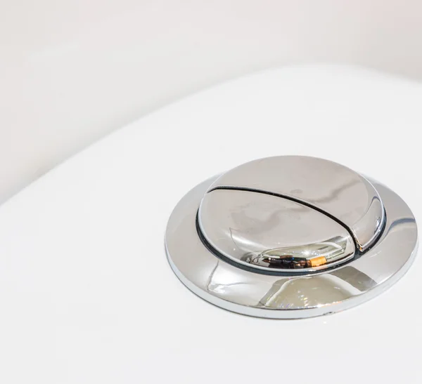 Промивка туалет кнопки — стокове фото