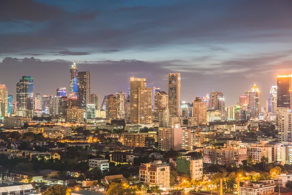 Bangkok Crepúsculo paisaje urbano — Foto de Stock