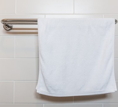 Banyo beyaz havlu