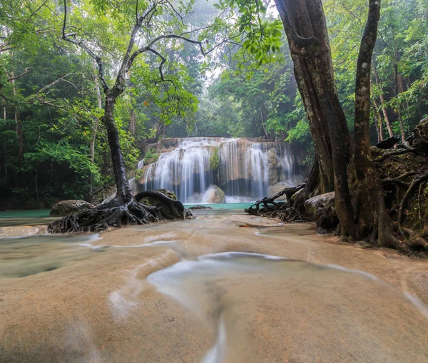 Wodospad Erawan w Tajlandii — Zdjęcie stockowe