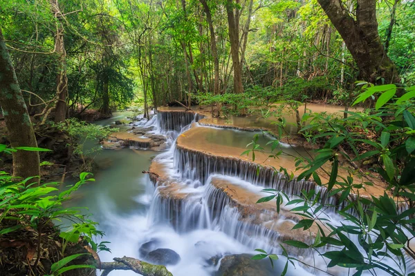 Huay mae kamin wasserfall — Stockfoto