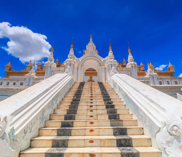 Landmark Atumashi tempel — Stockfoto