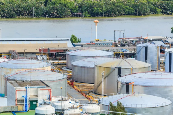 Oljetankar på bangkok — Stockfoto