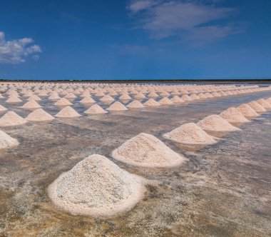 Tuz tuz Naklua kitle