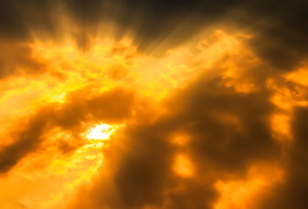 Rays of light through clouds — Stock Photo, Image