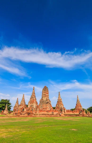 Templo viejo wat Chaiwatthanaram — Foto de Stock