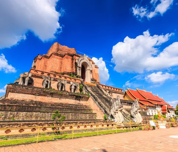 Oude pagode in thailand — Stockfoto