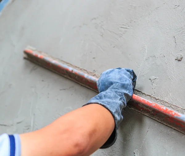 Plasterer concrete wall — Stock Photo, Image