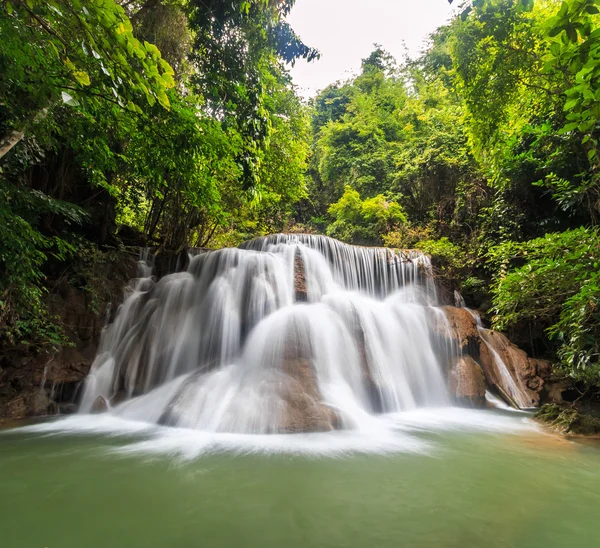 Huay mae kamin vattenfall — Stockfoto