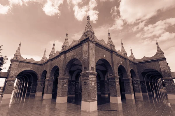 Temple Mahamuni à Mandalay — Photo