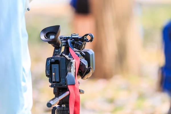 Fotograf beim Fotografieren — Stockfoto