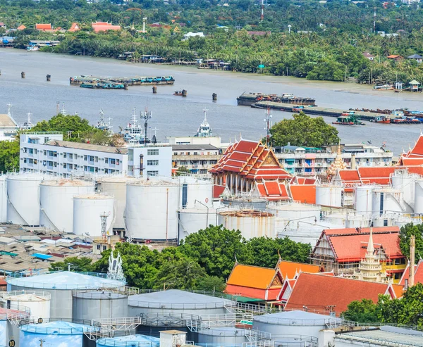 Tanques de aceite en Bangkok —  Fotos de Stock