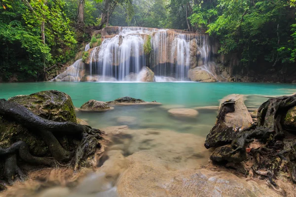 タイでエラワンの滝 — ストック写真