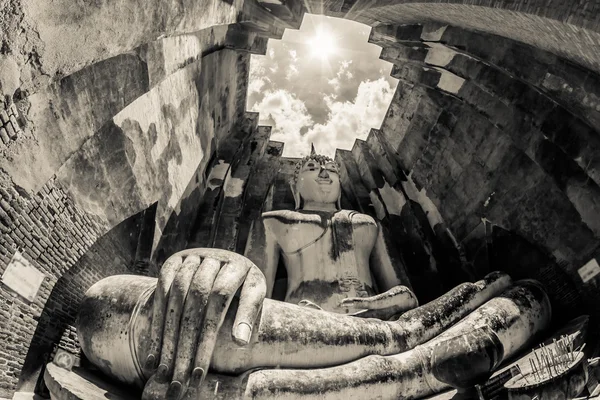 Buda na cidade velha de Sukhothai — Fotografia de Stock