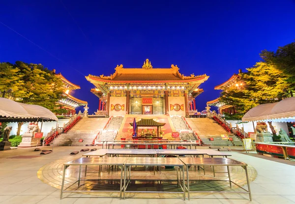 Templo chinês no Ano Novo Chinês — Fotografia de Stock