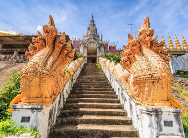 Tapınak giriş Wat Phra Mongkol Kiri