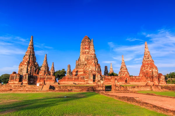 Templo velho wat Chaiwatthanaram — Fotografia de Stock