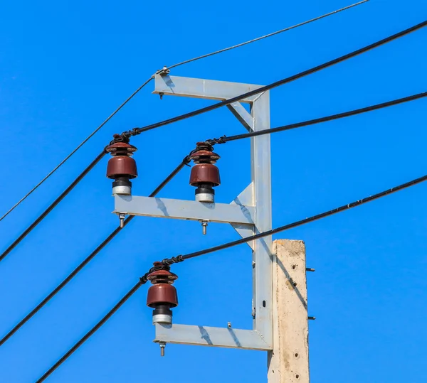 Kommunikation über Stromleitungen — Stockfoto