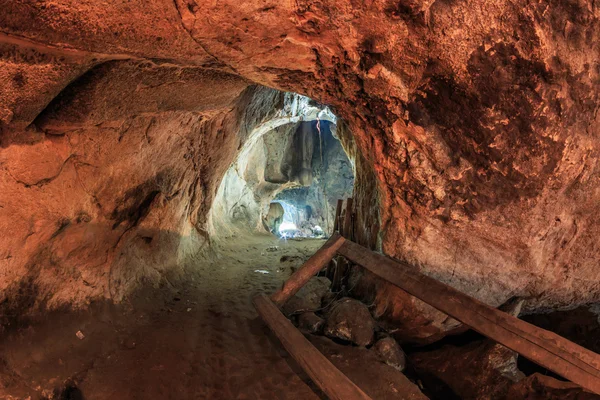 Jelölje ki a krasae-barlang — Stock Fotó