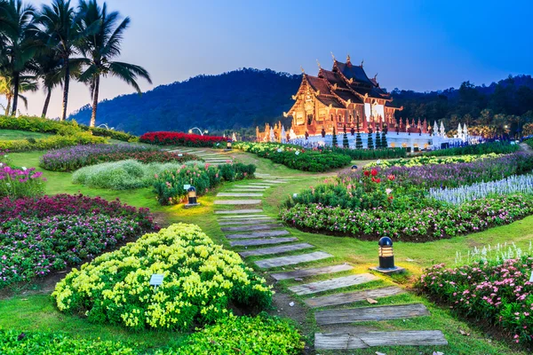 Tempel Wat Ho kham luang traditionele Thaise architectuur — Stockfoto