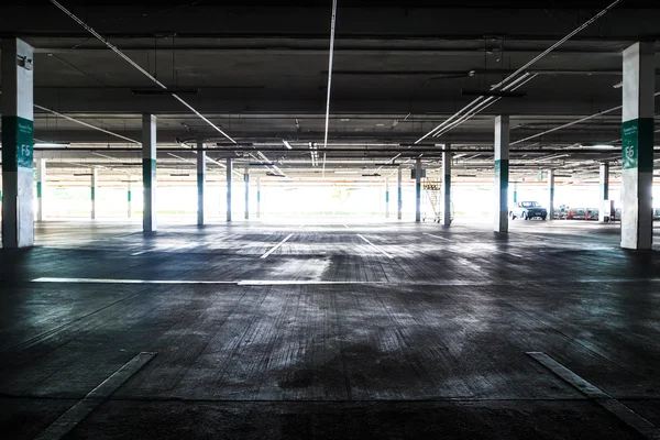 Leerer Parkplatz — Stockfoto