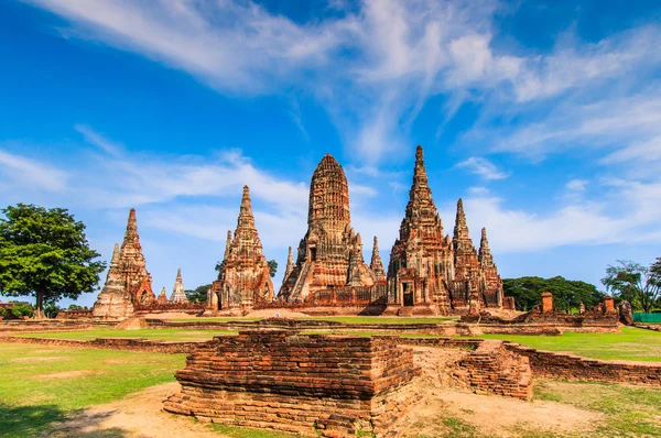 Templo velho wat Chaiwatthanaram — Fotografia de Stock