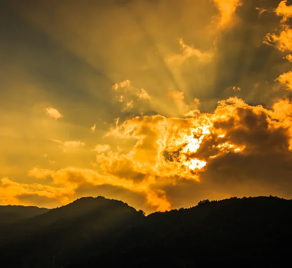 dark clouds Rays of light