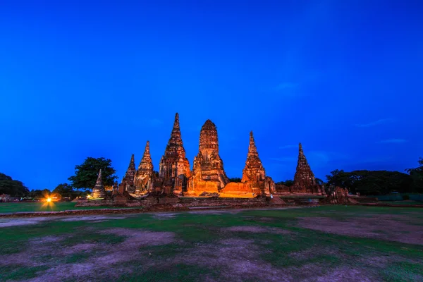 Templo velho wat Chaiwatthanaram — Fotografia de Stock